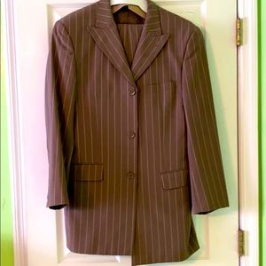 COPY - 100 percent Virgin Wool 2piece suit by MANTONI